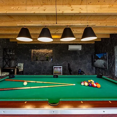 Villa Lanzarote Zafiro Game 16 *