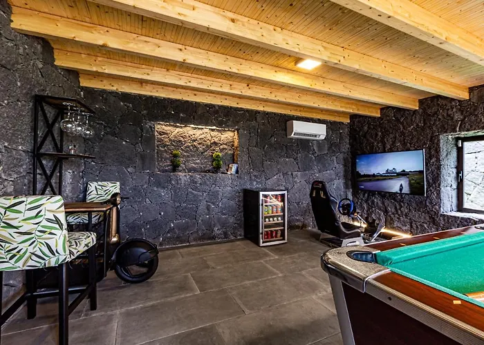 Lanzarote Zafiro Game 16 Vila *